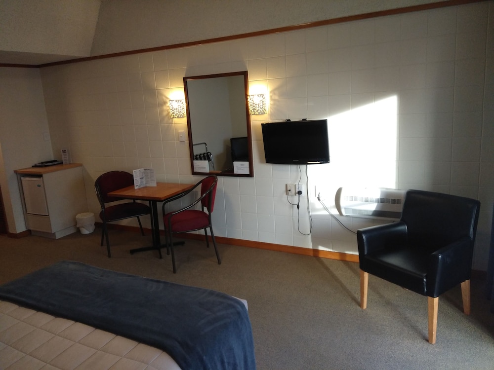 The Redwood Hotel 14/31