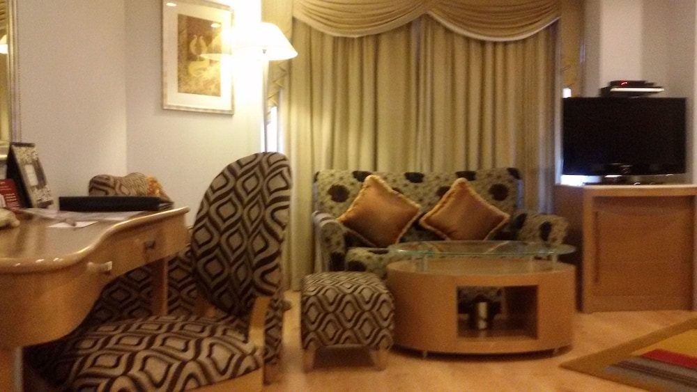 Park Plaza Chennai Omr 42/72