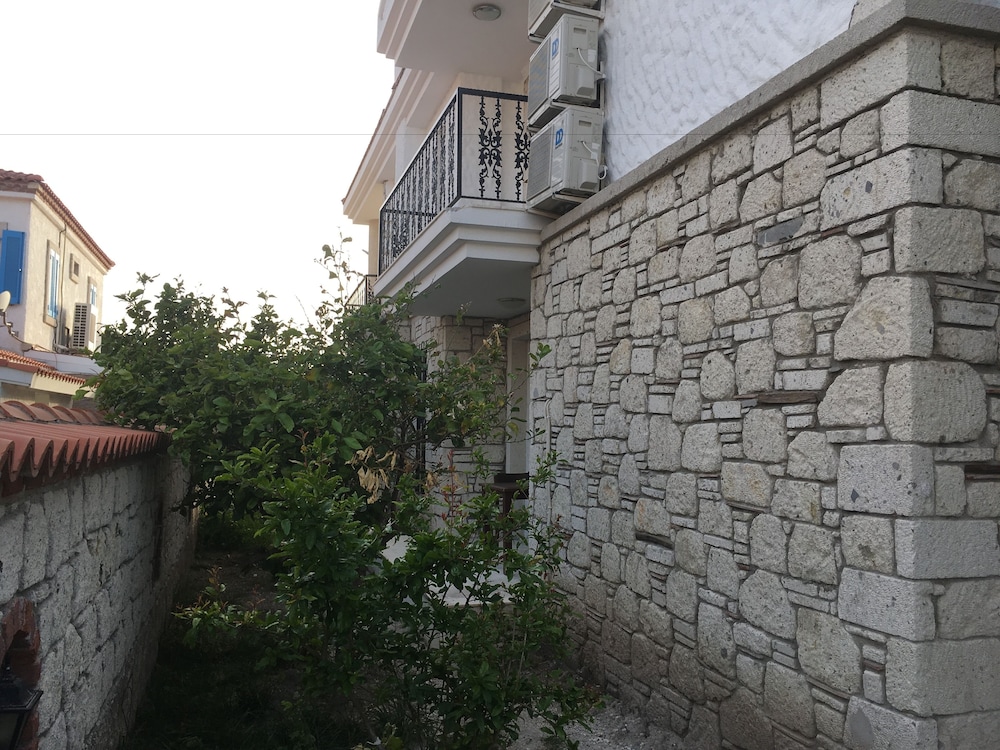 Gerence Otel 49/50