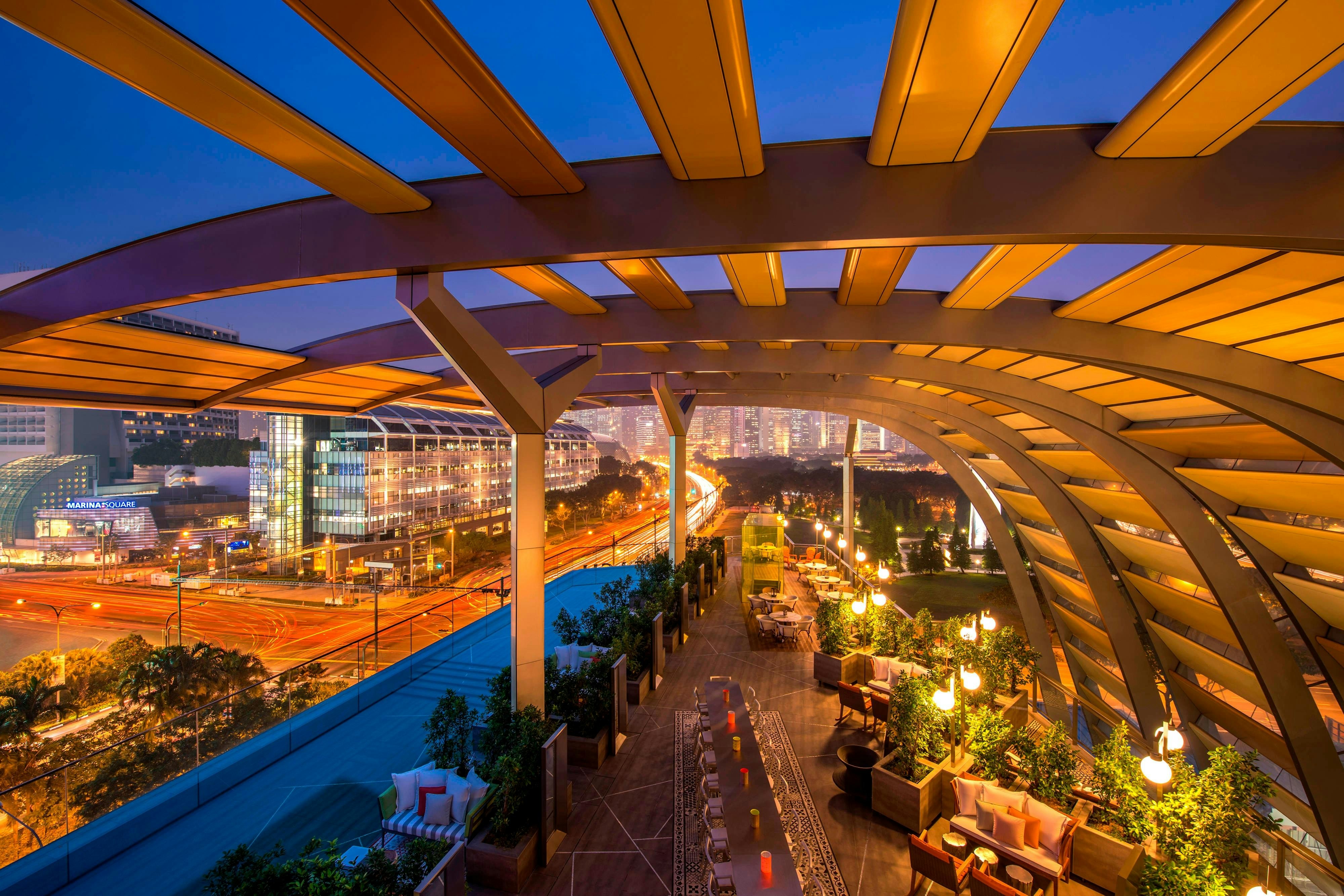 JW MARRIOTT HOTEL SINGAPORE SOUTH BEACH 33/73