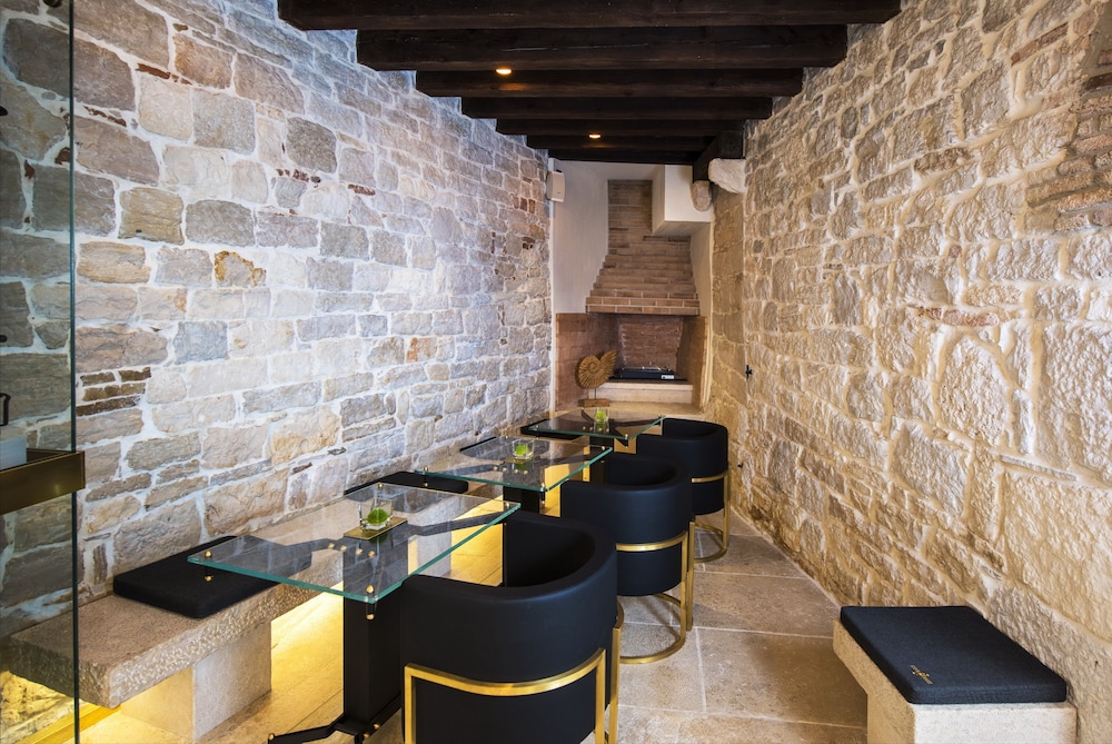 SPIRITO SANTO PALAZZO STORICO 35/70