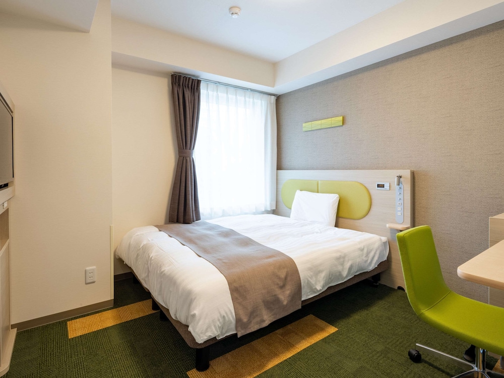 Comfort Hotel Era Kobe Sannomiya 12/68