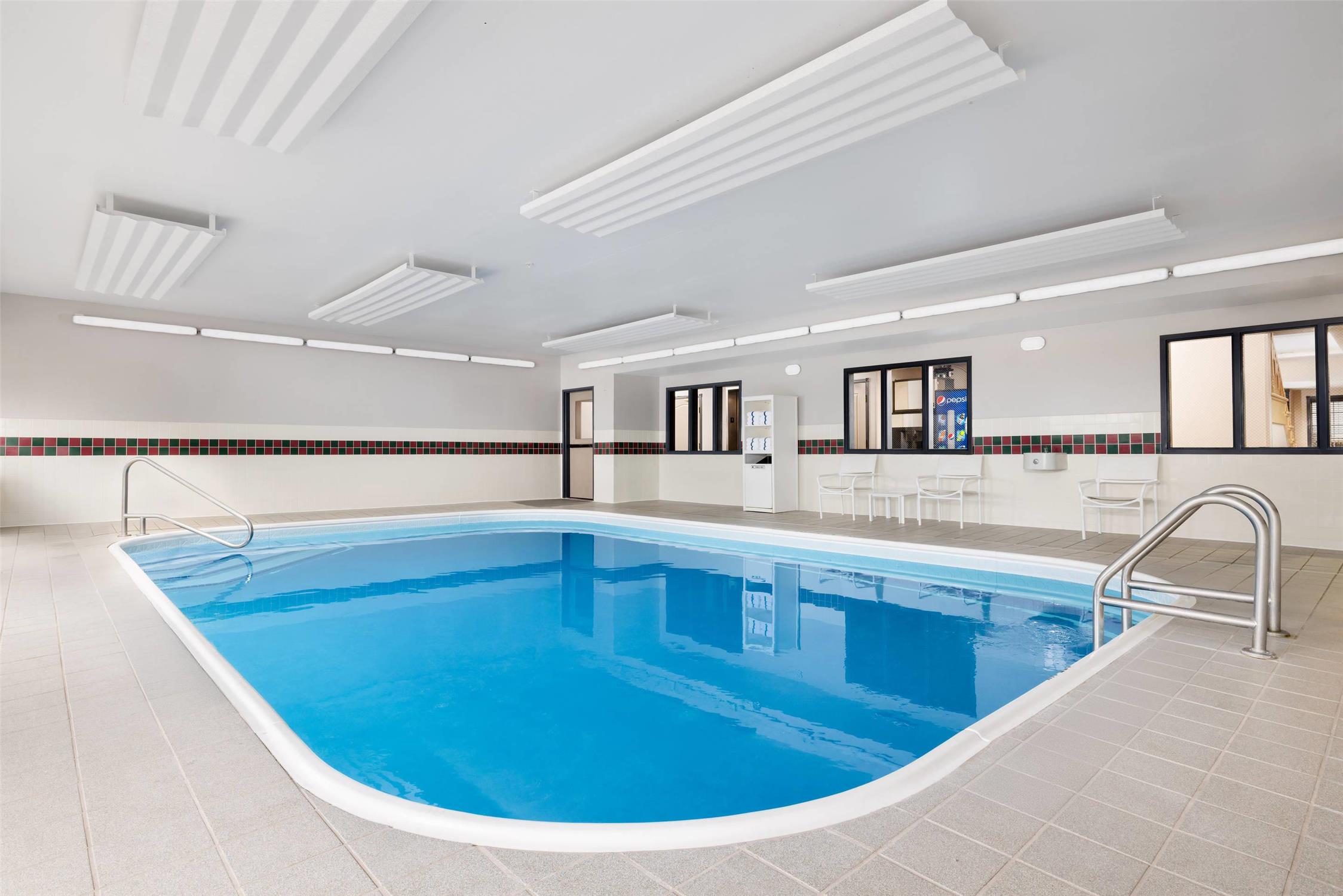 Country Inn and Suites by Radisson Springfield OH 23/43
