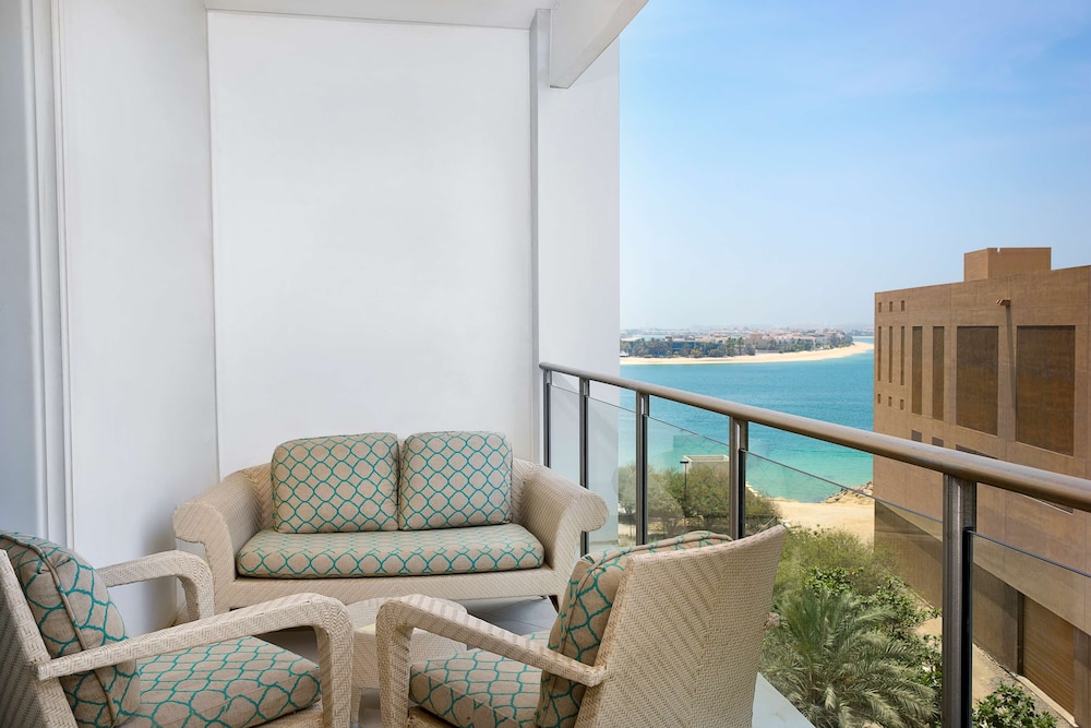 Waldorf Astoria Dubai Palm Jumeirah 49/81