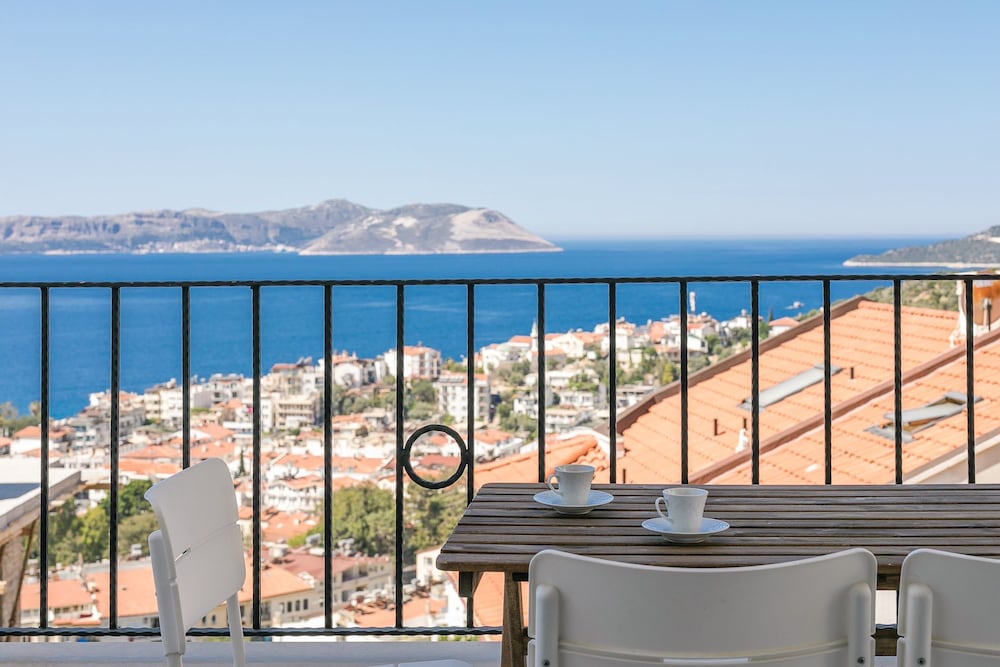 Kas Inn Beyaz Apart 11/12