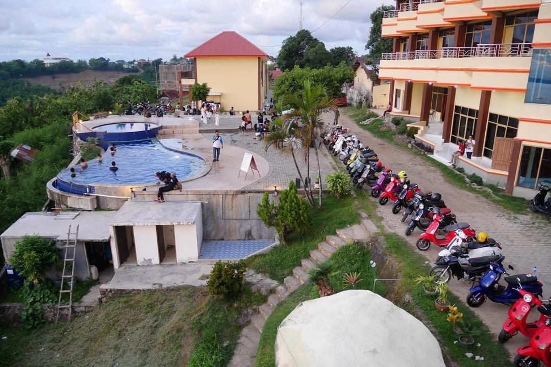 Bukit Kenari Hotel & Restaurant 41/46