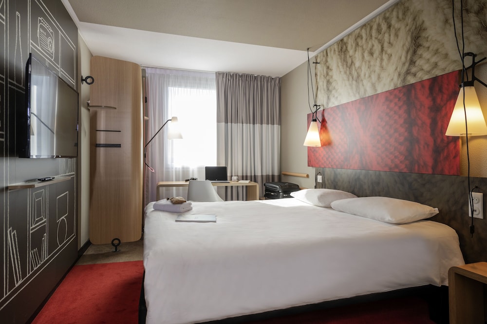 ROOM, DOUBLE BED, ACCESSIBLE