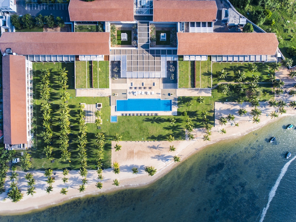 Amaya Beach Passikudah 46/50