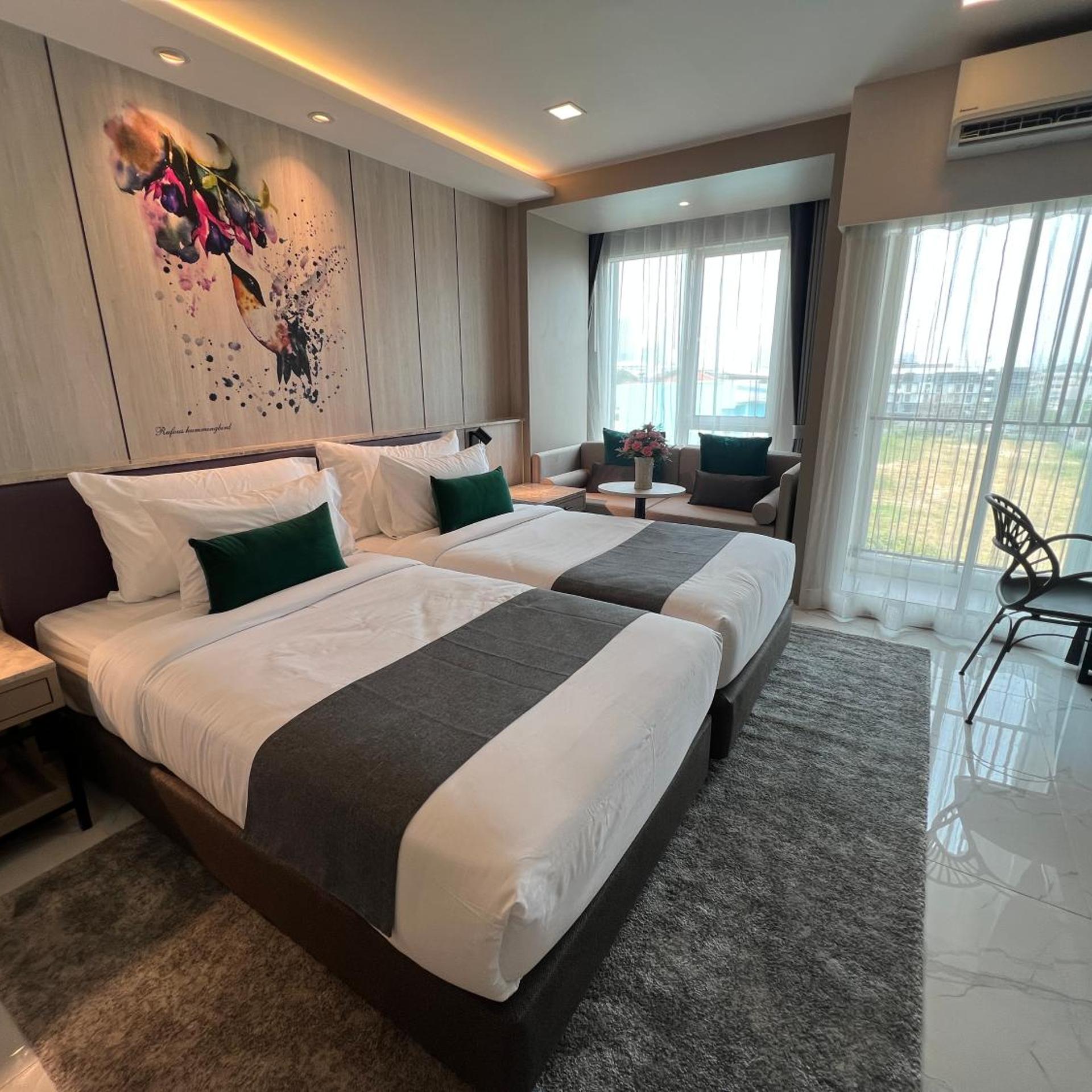 Room, Double or Twin Bed