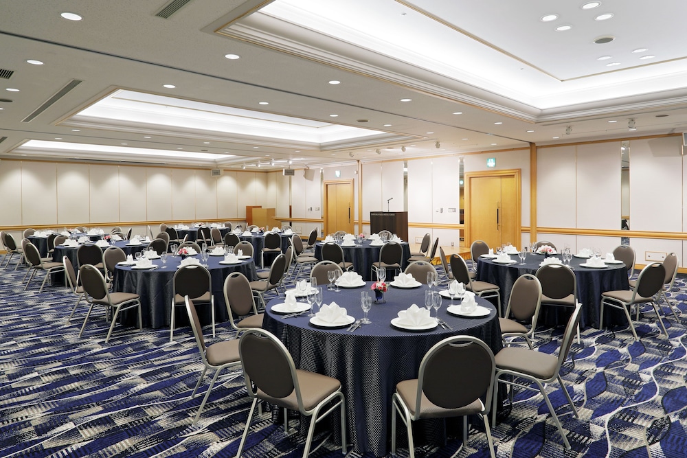 Sapporo Excel Hotel Tokyu 60/68