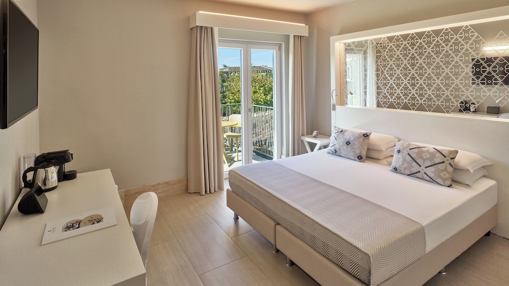 Is Serenas Badesi Resort 10/50