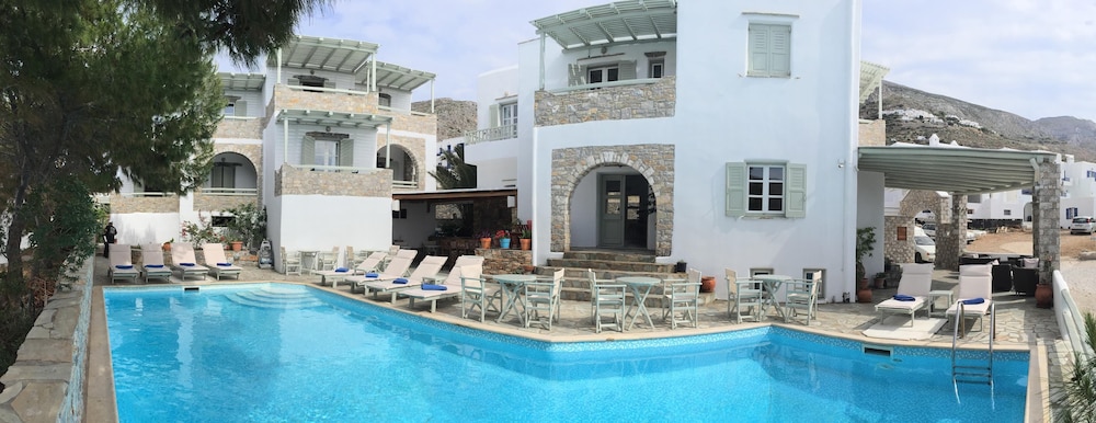 Yperia Hotel 1/59