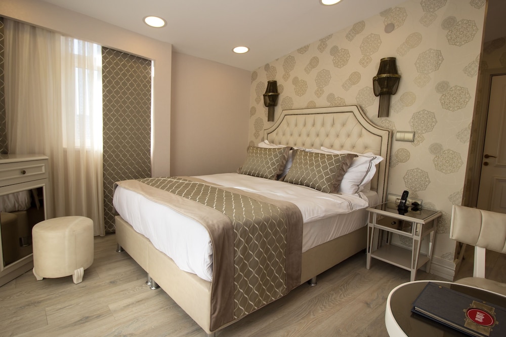 LE MARDE HOTEL 32/62