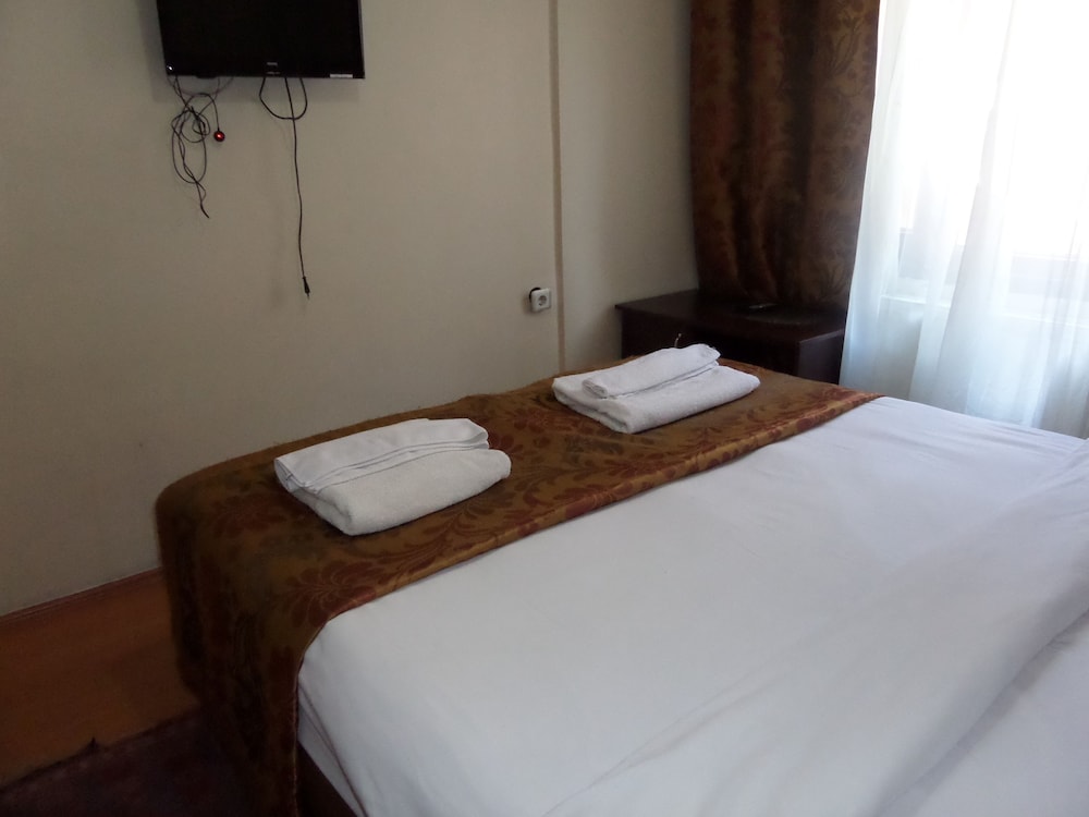 Ercan Inn Hotel 34/62