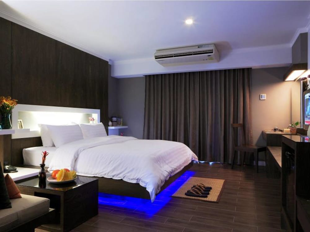 Bangkok Inter Place Hotel 25/72