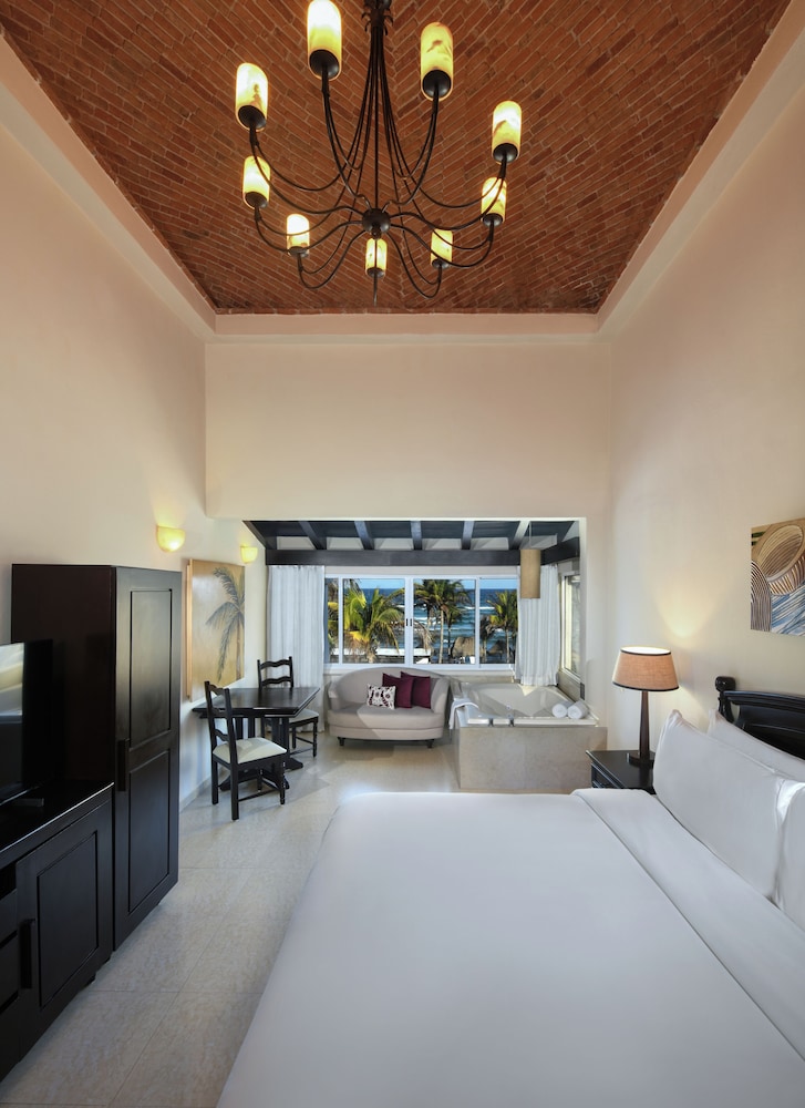 Room at Hidden Beach Resort Au Naturel - Adults Only - All Inclusive, Kantenah