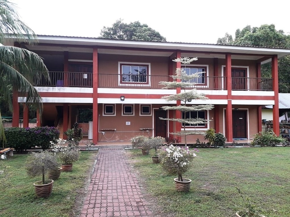 Purnama Beach Resort 6/67