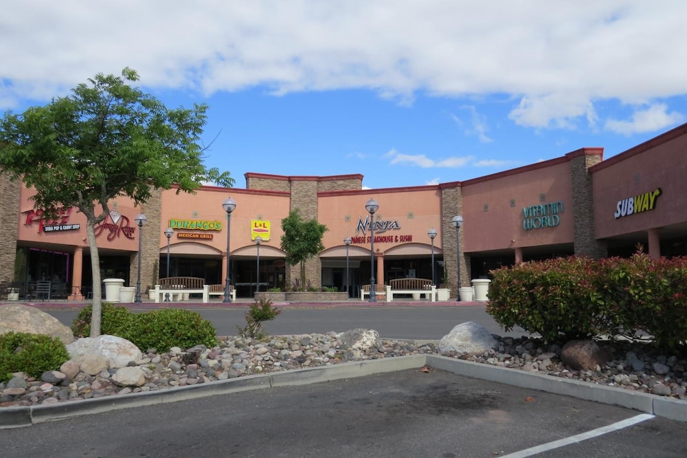 Americas Best Inns-St. George 3/38