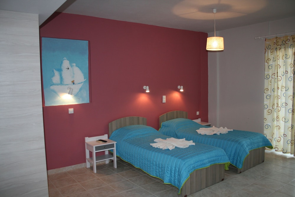 Nereides Hotel 13/38