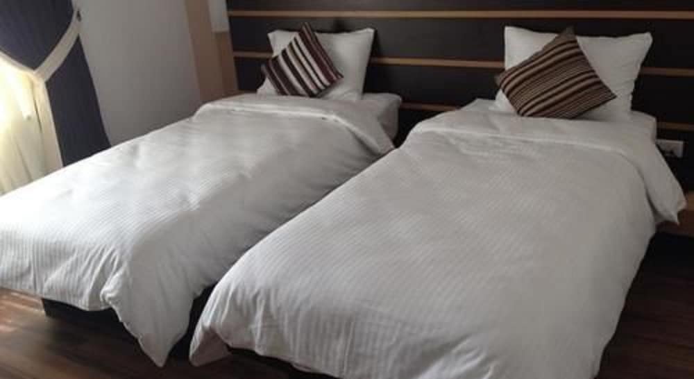 CLEAN HOTEL 34/62