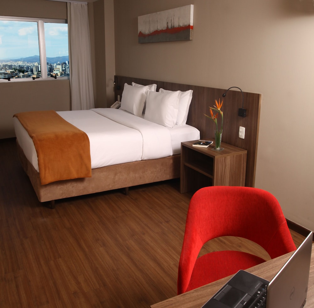 Bh Raja Hotel 12/46