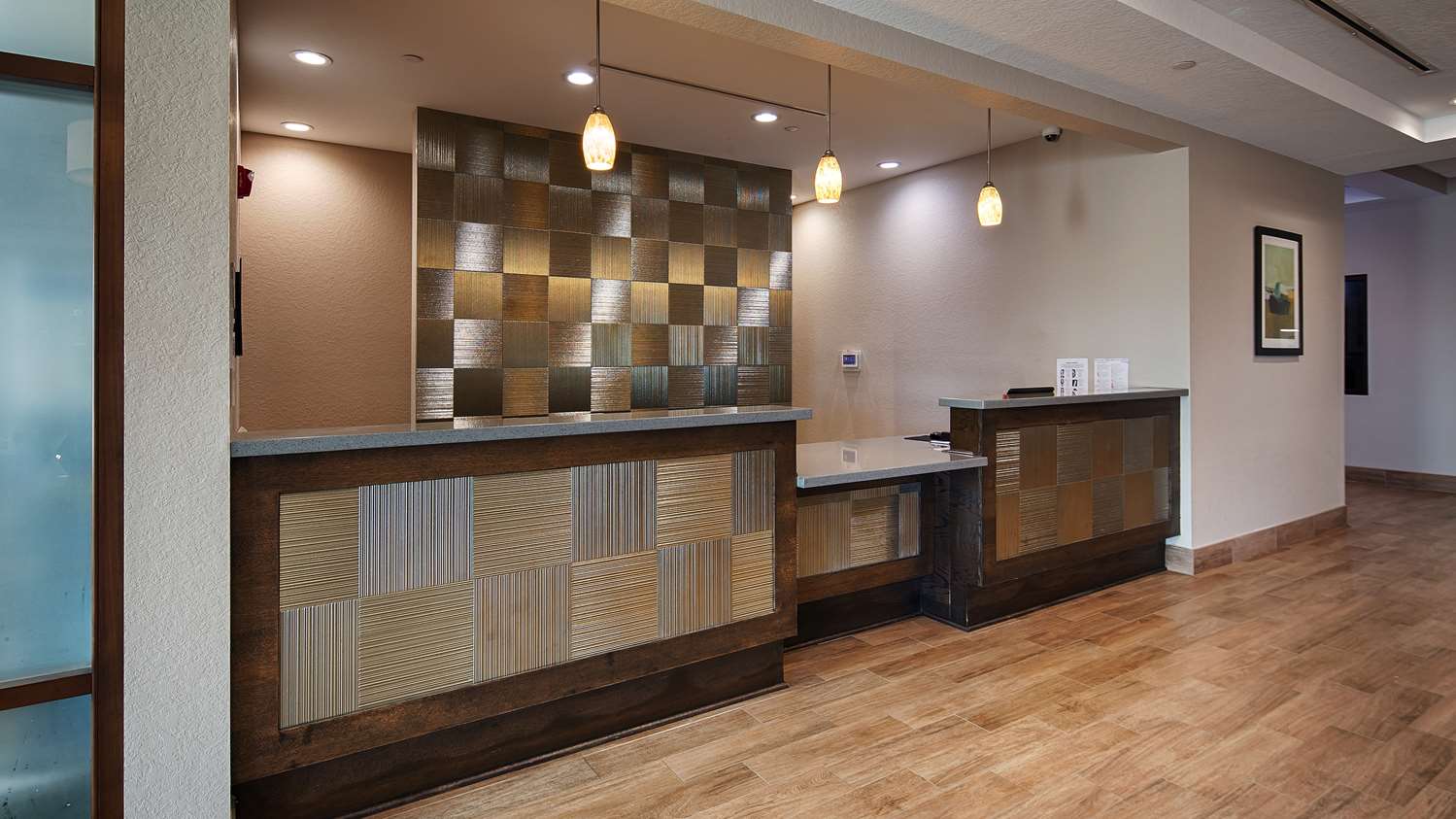 Best Western Plus College Station Inn and Suites 12/35