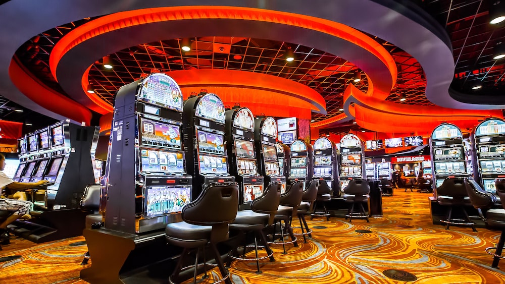 Cherokee Casino & Hotel Roland 55/71