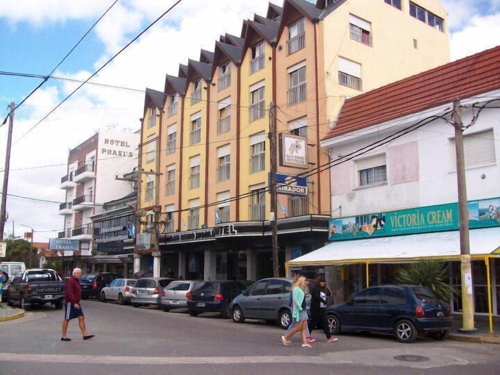 San Remo World Hotel 37/38