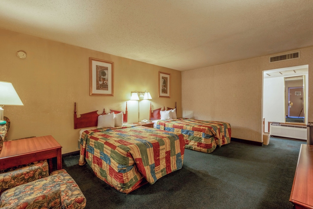 Royal Holiday Motel By Belvilla Gallup I-40 38/50