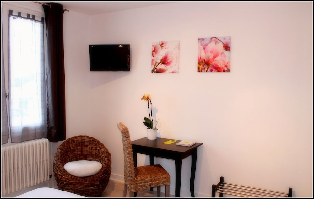 HOTEL LE BOURGOGNE 31/50