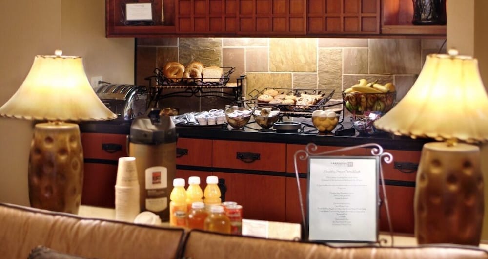 Larkspur Landing Folsom - An All-Suite Hotel 28/43