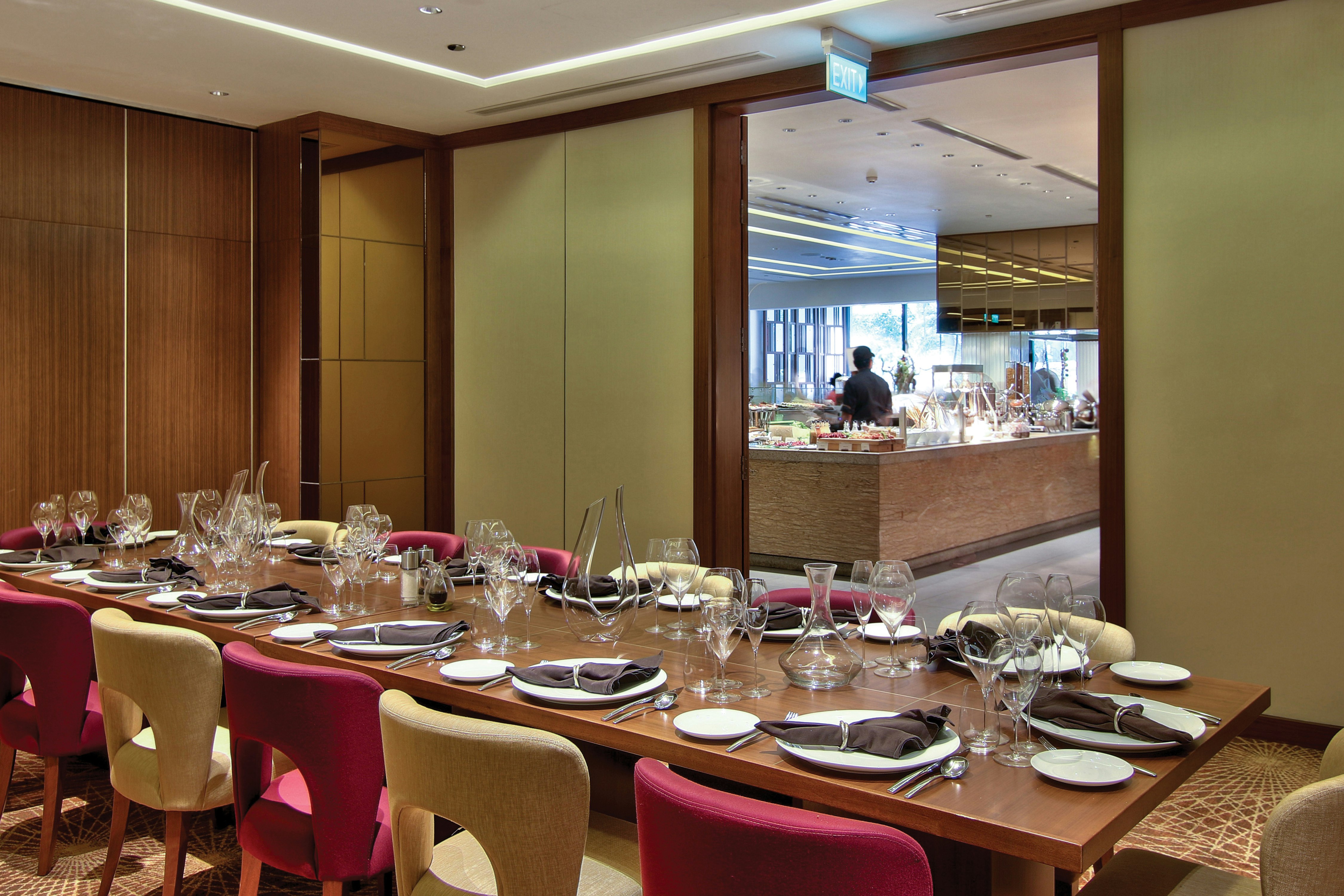Hilton Colombo Residence 68/83