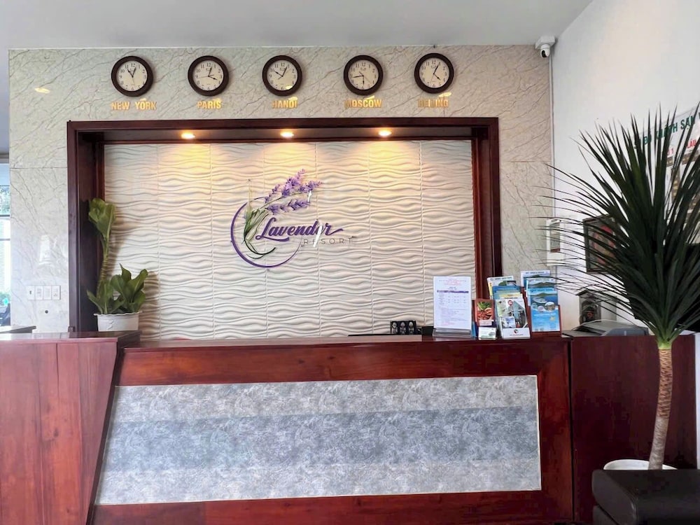 Vanda Hotel 7/32