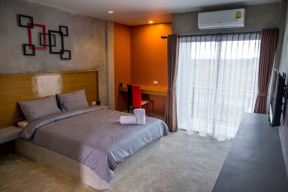 B3 Hotel 12/45