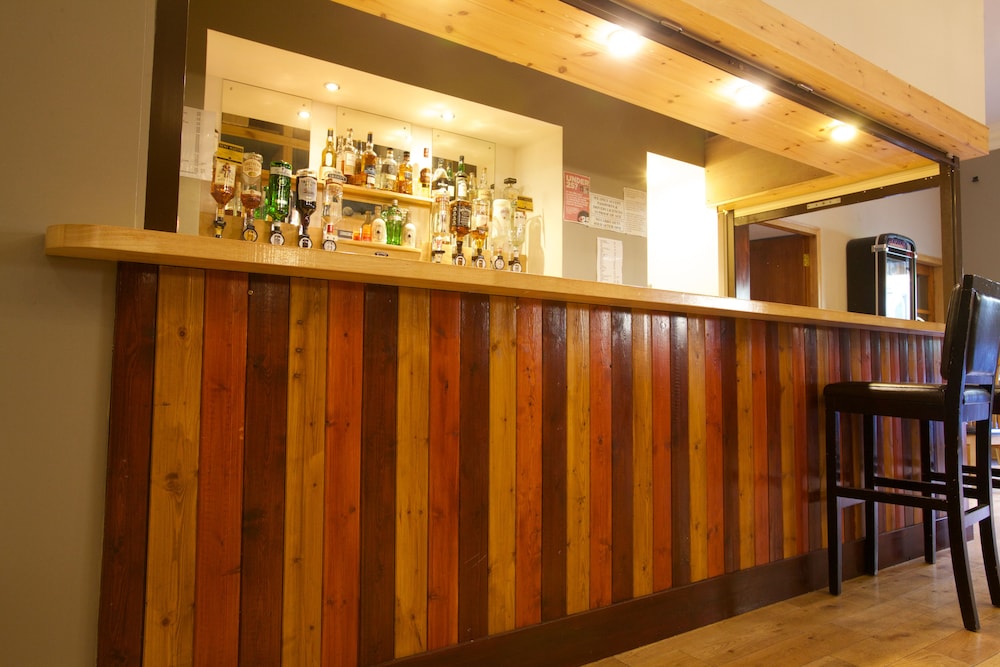 Ferry Inn 8/50