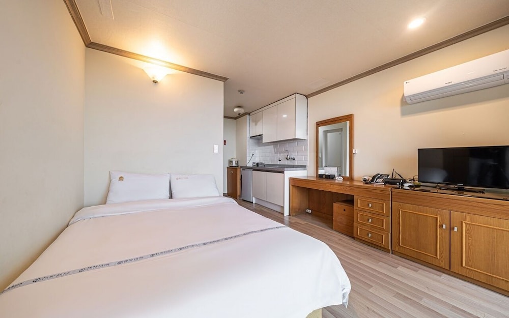 Condo, 10 Pyeong