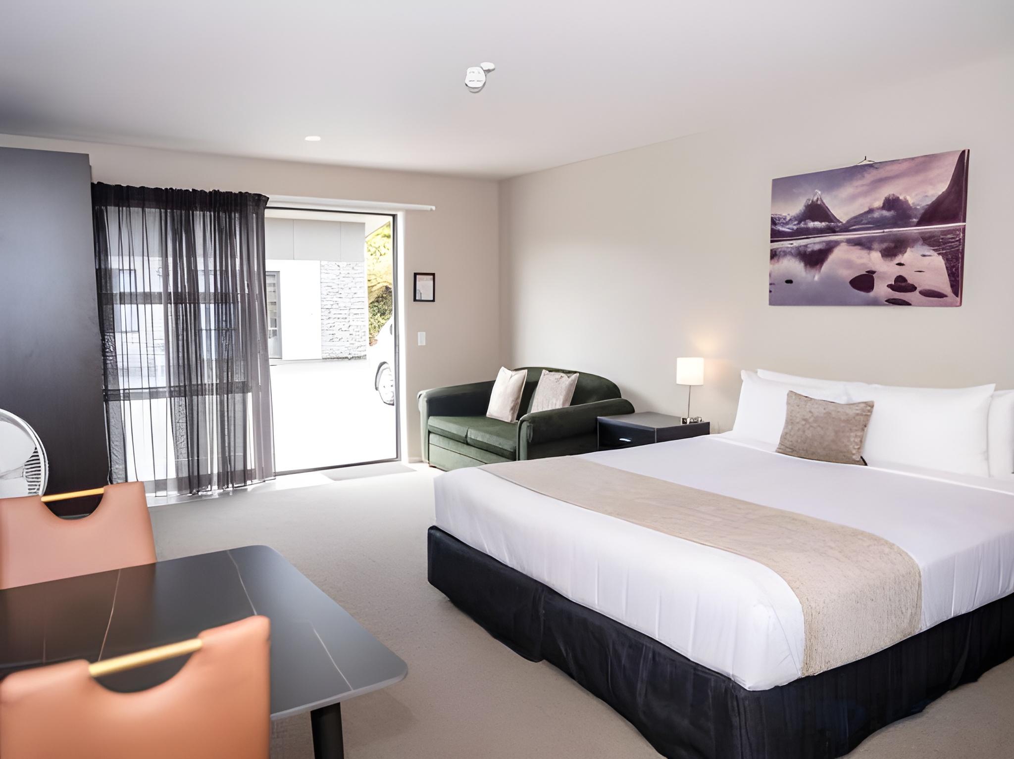 Spa, King Bed