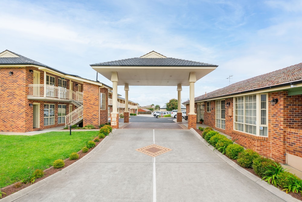 Heritage Inn Bathurst 5/60
