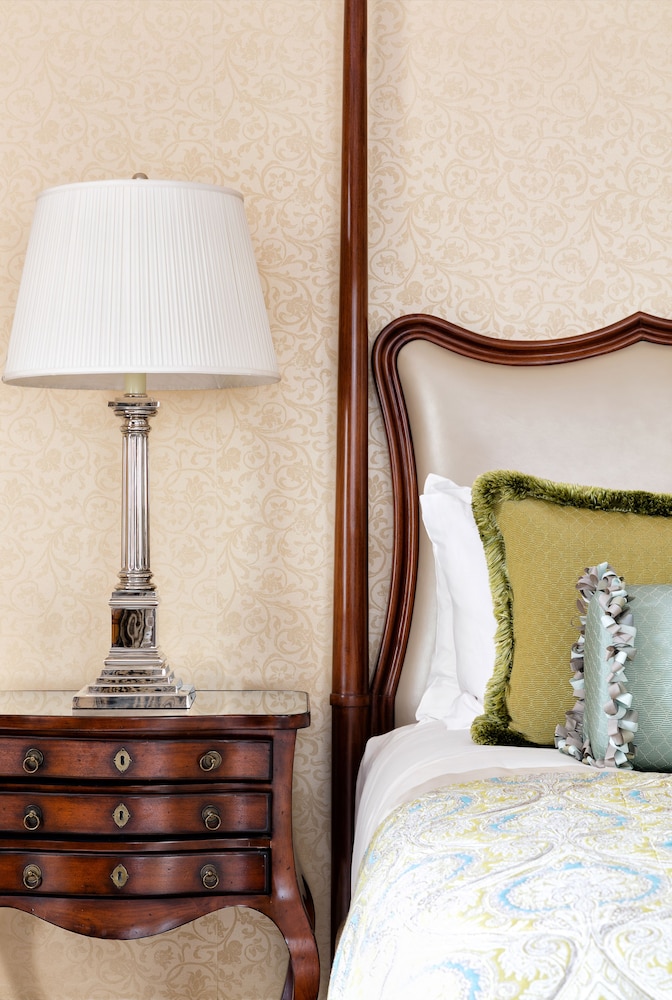 The Pierre A Taj Hotel New York 24/76