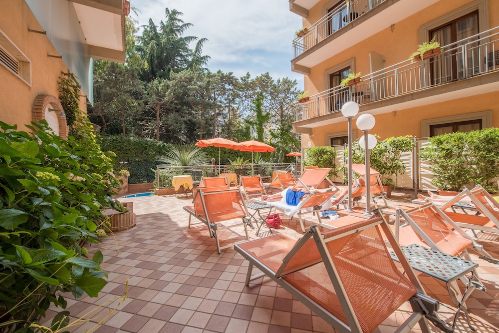 Hotel Michelangelo 66/76