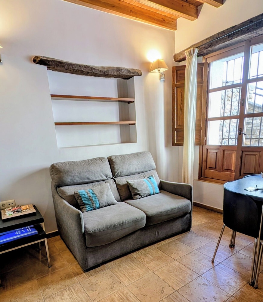 Apartamentos Alhambra 53/75