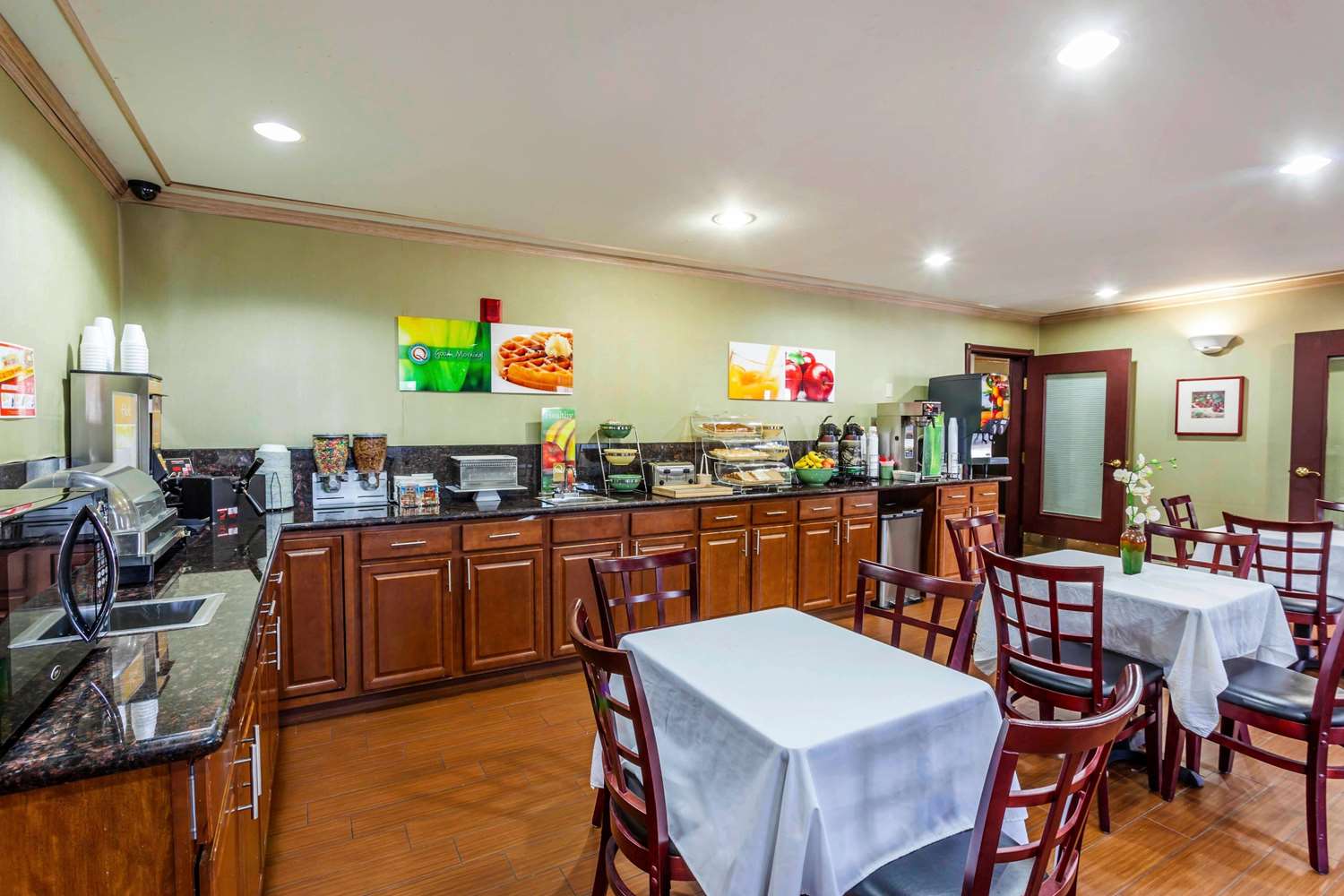 Quality Inn Near Seattle Premium Outlets 9/16