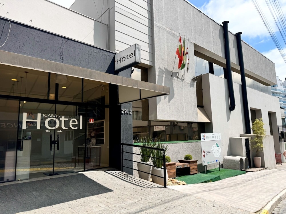 Igaras hotel 37/48
