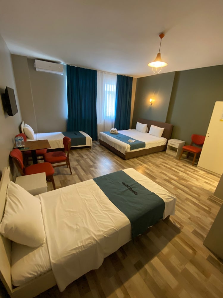 Puffin Hostel 12/30
