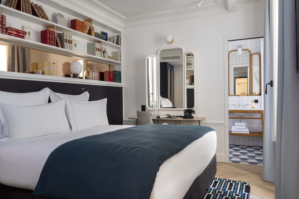 SUPERIOR, DOUBLE BED