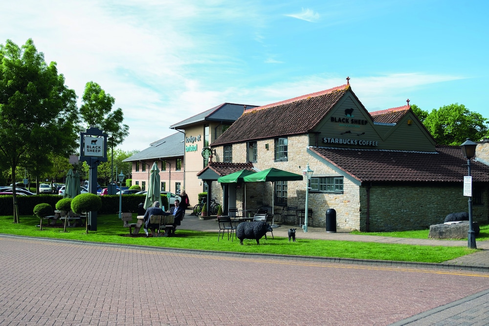 Lodge at Bristol 10/48