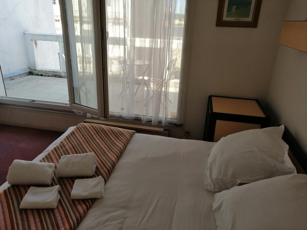 Hotel Moderne 11/45