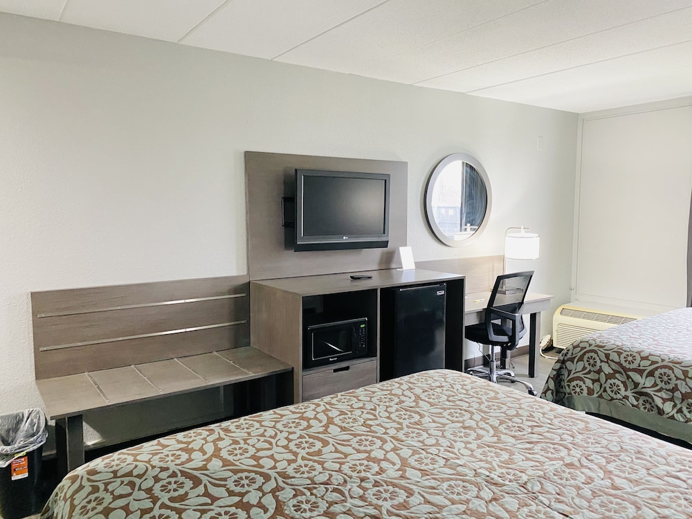 Days Inn By Wyndham Sharonville 17/38