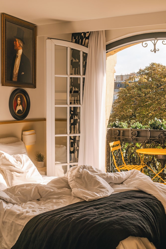COMFORT, DOUBLE BED, PARK VIEW, BALCONY