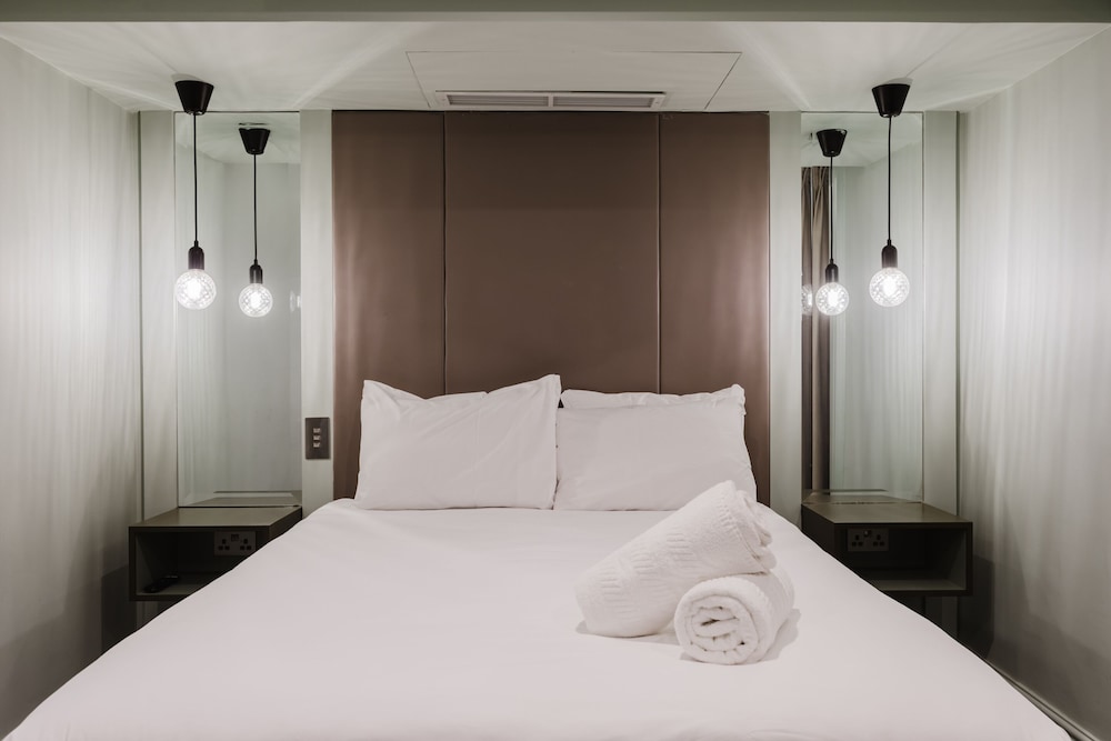 Signature Townhouse Hyde Park 24/62